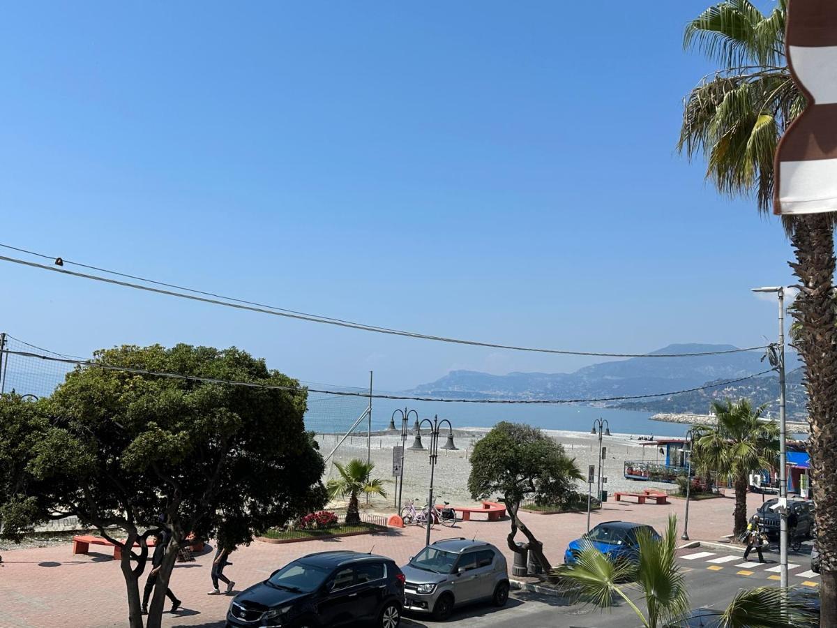 Appartamento Aria Del Mare Ventimiglia Dış mekan fotoğraf